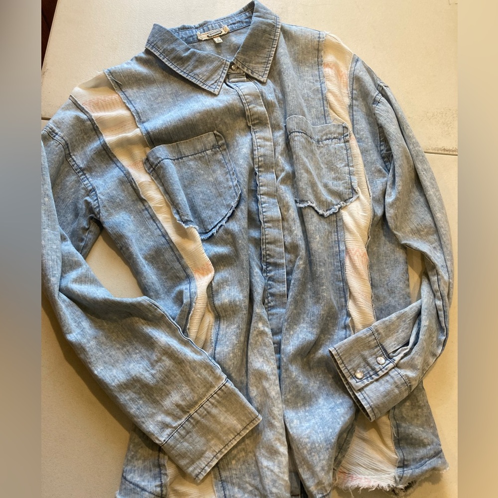 Gimmicks shirt